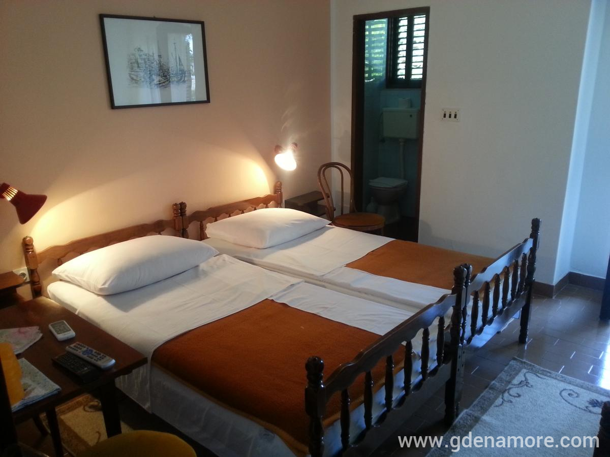 Apartment & rooms Janovic, privatni smeštaj u mestu Budva, Crna Gora